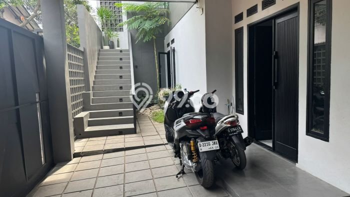 Dijual Rumah Premium dengan Fasilitas Sekitar Lengkap di Bojongloa Kidul, Bandung Dijual Rumah Premium dengan Fasilitas Sekitar Lengkap di Bojongloa Kidul, Bandung