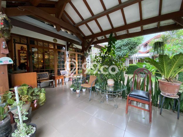 For Sale! Luxury House LT 400m2 Desain Modern di Pasteur For Sale! Luxury House LT 400m2 Desain Modern di Pasteur