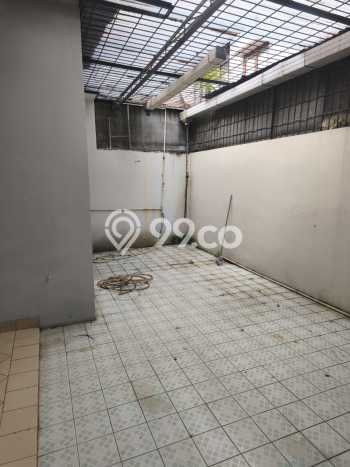 Hunian Mewah LB 200m2 Siap Pakai Desain Elegan di Alam Sutera, Tangerang Hunian Mewah LB 200m2 Siap Pakai Desain Elegan di Alam Sutera, Tangerang