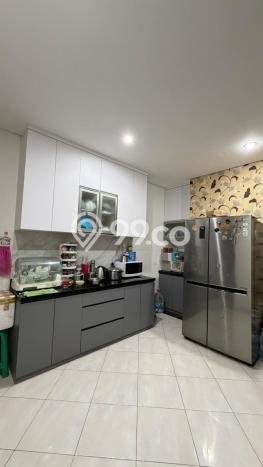 Hunian Elit LB 153m2 Siap Pakai Desain Elegan di BSD The Green, Tangerang Hunian Elit LB 153m2 Siap Pakai Desain Elegan di BSD The Green, Tangerang