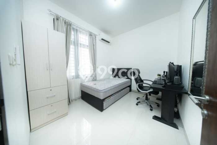 For Sale! Luxury House LT 90m2 Desain Elegan di Alam Sutera For Sale! Luxury House LT 90m2 Desain Elegan di Alam Sutera