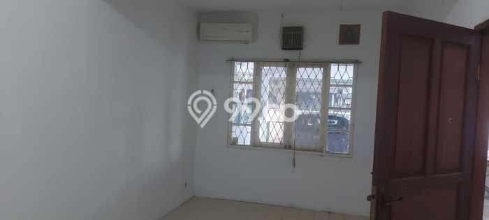 Rumah Luas Asri 2 KT Siap Huni di Graha Raya Bintaro Tangerang Selatan Rumah Luas Asri 2 KT Siap Huni di Graha Raya Bintaro Tangerang Selatan