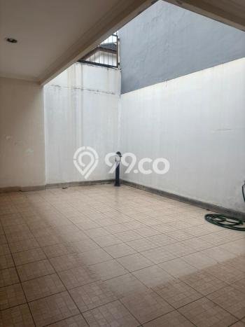 Hunian Nyaman Asri 4 KT Siap Pakai di Villa Melati Mas Tangerang Selatan Hunian Nyaman Asri 4 KT Siap Pakai di Villa Melati Mas Tangerang Selatan