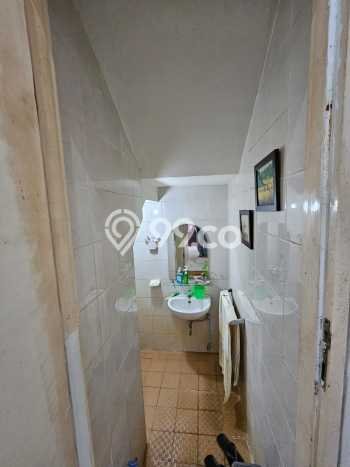 Rumah Modern 3 KT LT 158m2 di Kota Wisata Rumah Modern 3 KT LT 158m2 di Kota Wisata