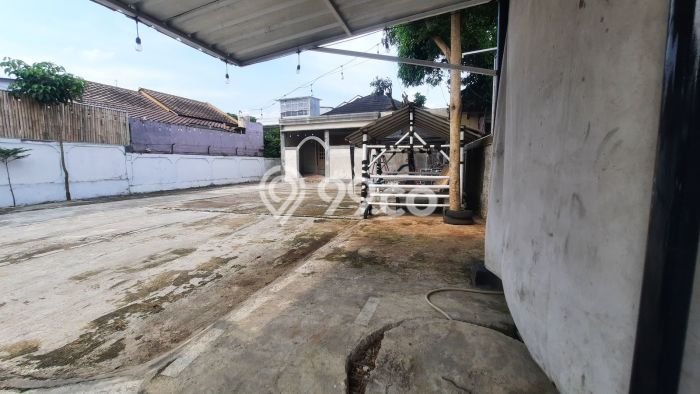 HARGA MENARIK! Vila di Cisarua, Area 1600m2m², Kawasan Asri dan aman HARGA MENARIK! Vila di Cisarua, Area 1600m2m², Kawasan Asri dan aman