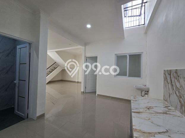 Jual Rumah Eksklusif 4 KT di Legenda Wisata, Bogor Jual Rumah Eksklusif 4 KT di Legenda Wisata, Bogor