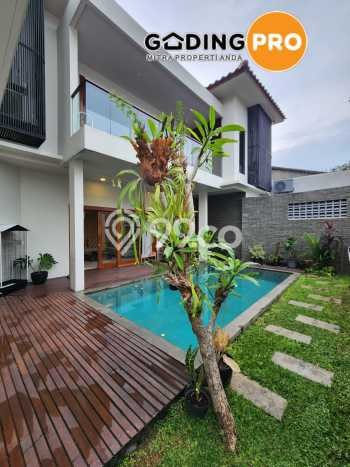 Rumah Luxury Modern Siap Huni di Pondok Labu Jakarta Selatan Rumah Luxury Modern Siap Huni di Pondok Labu Jakarta Selatan