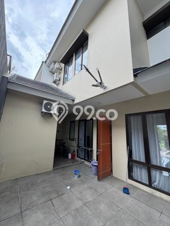 Rumah Luas Asri 4 KT Siap Huni di Sentul Bogor Rumah Luas Asri 4 KT Siap Huni di Sentul Bogor
