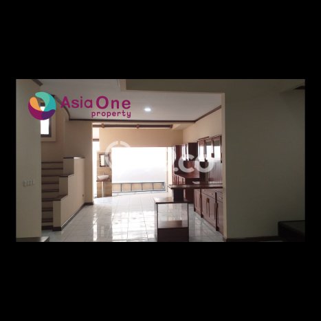 For Sale! Luxury House LT 210m2 Desain Elegan di Lebak Bulus For Sale! Luxury House LT 210m2 Desain Elegan di Lebak Bulus