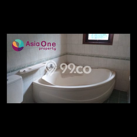 For Sale! Luxury House LT 210m2 Desain Elegan di Lebak Bulus For Sale! Luxury House LT 210m2 Desain Elegan di Lebak Bulus
