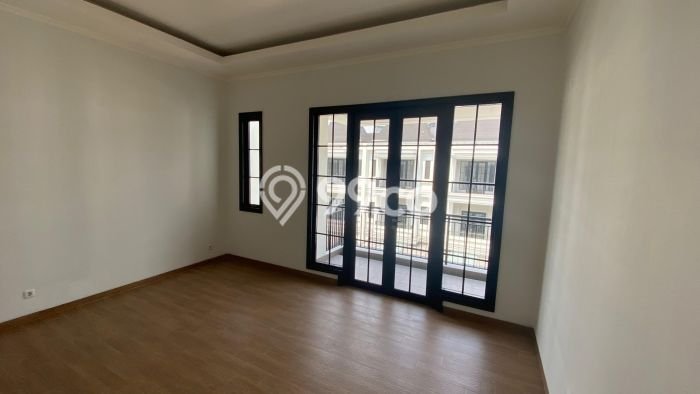 Rumah di Alam Sutera, Akses ke Pusat Kota, 3 KT, LT 108m² Bangunan 195m² Rumah di Alam Sutera, Akses ke Pusat Kota, 3 KT, LT 108m² Bangunan 195m²
