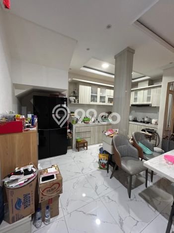 Jual Rumah Luas Megah Dengan View Cantik di Suvarna Sutera, Tangerang Jual Rumah Luas Megah Dengan View Cantik di Suvarna Sutera, Tangerang