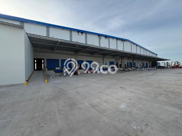 Gudang Disewa di Kelapa Gading, Jakarta Utara, LT 20853m2 / LB 8587m2 Gudang Disewa di Kelapa Gading, Jakarta Utara, LT 20853m2 / LB 8587m2