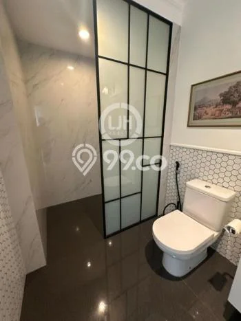 Disewakan! Rumah 4 Kamar Tidur &
4 Kamar Mandi di Pondok Indah, Jakarta Selatan Disewakan! Rumah 4 Kamar Tidur &
4 Kamar Mandi di Pondok Indah, Jakarta Selatan