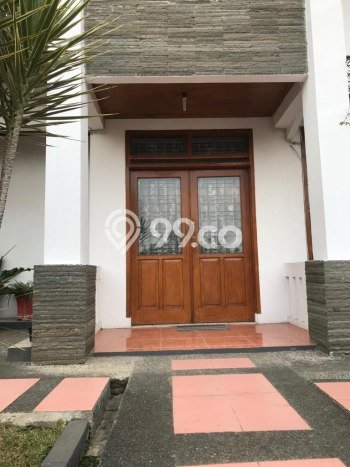 Rumah Elit Modern Tanpa Renovasi di Setra Duta Bandung Rumah Elit Modern Tanpa Renovasi di Setra Duta Bandung