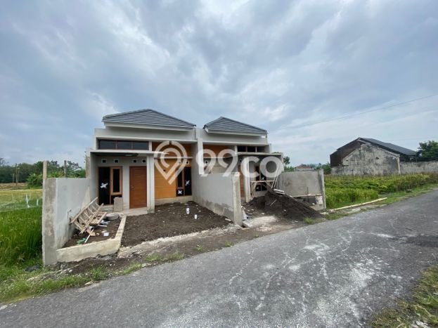 Rumah Sederhana Dijual di Piyungan 2 Kamar dengan LT 80m2 Rumah Sederhana Dijual di Piyungan 2 Kamar dengan LT 80m2