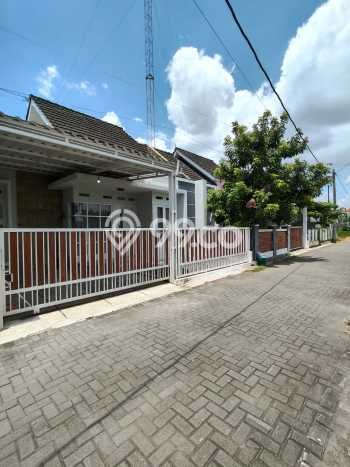 Rumah Modern 3 KT LT 103m2 di Maguwoharjo Rumah Modern 3 KT LT 103m2 di Maguwoharjo