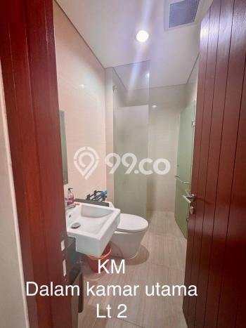 Jual Rumah Luas Megah Dengan View Eksklusif di Jatiwarna, Bekasi Jual Rumah Luas Megah Dengan View Eksklusif di Jatiwarna, Bekasi