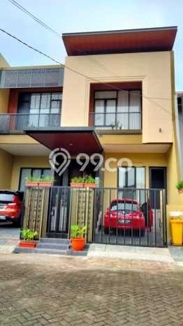 Jual Rumah Mewah Elegan Dengan View Eksklusif di Pekayon, Bekasi Jual Rumah Mewah Elegan Dengan View Eksklusif di Pekayon, Bekasi