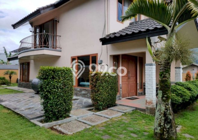 HARGA MENARIK! Vila di Lembang, Luas 1050m2m², Area Strategis dengan jalan bagus HARGA MENARIK! Vila di Lembang, Luas 1050m2m², Area Strategis dengan jalan bagus
