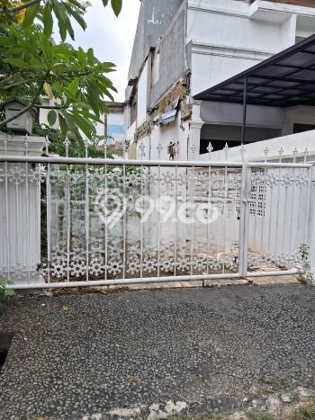 Lahan Dijual Lokasi Strategis di Jakarta Selatan dengan Luas 197m2 Lahan Dijual Lokasi Strategis di Jakarta Selatan dengan Luas 197m2