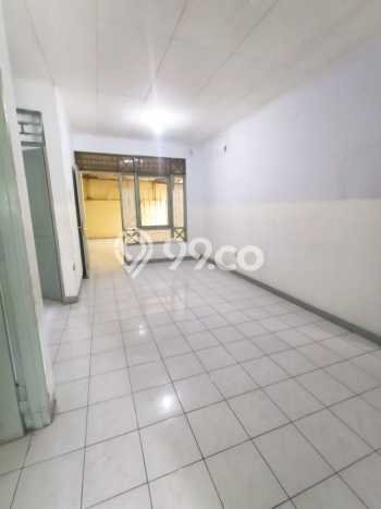 Rumah Luas Asri 2 KT Siap Pakai di Graha Raya Tangerang Selatan Rumah Luas Asri 2 KT Siap Pakai di Graha Raya Tangerang Selatan