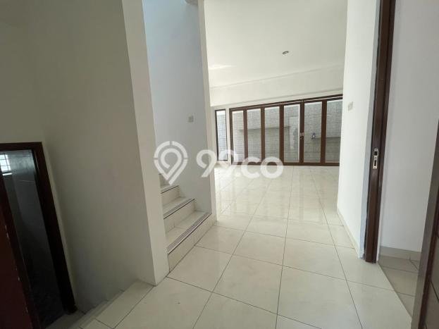 Rumah Luxury Modern Siap Huni di Bintaro Tangerang Selatan Rumah Luxury Modern Siap Huni di Bintaro Tangerang Selatan