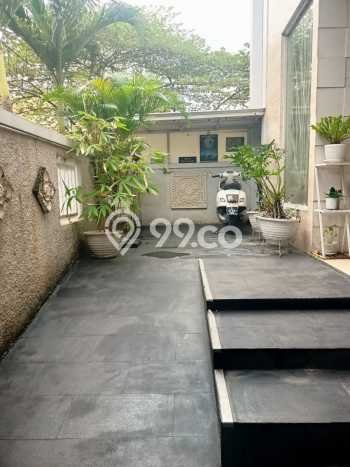 Jual Rumah Luas Megah Dengan View Eksklusif di Sektor 9-Bintaro, Tangerang Selatan Jual Rumah Luas Megah Dengan View Eksklusif di Sektor 9-Bintaro, Tangerang Selatan