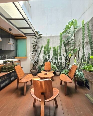 Ready to Use! Luxury House LT 144m2 Desain Elegan di Bintaro Ready to Use! Luxury House LT 144m2 Desain Elegan di Bintaro