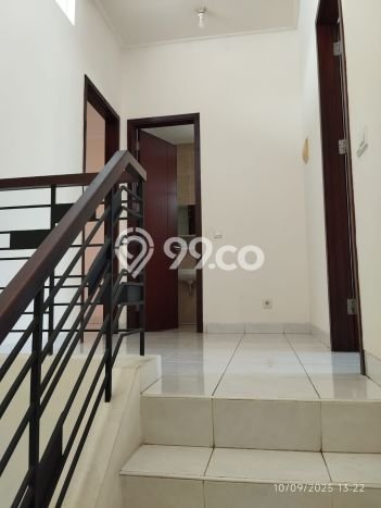 Rumah Luxury Modern Tanpa Renovasi di BSD City Tangerang Rumah Luxury Modern Tanpa Renovasi di BSD City Tangerang