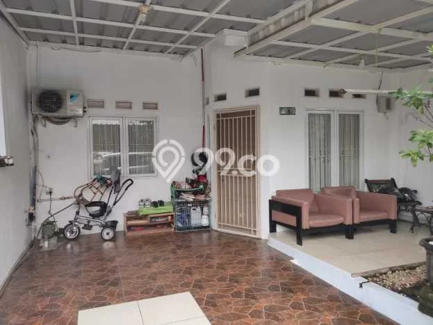 Hunian Cantik Minimalis Lb 102m2 di Karang Tengah, Tangerang Hunian Cantik Minimalis Lb 102m2 di Karang Tengah, Tangerang
