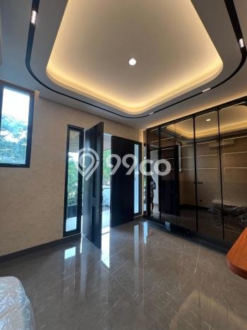 Sewa Rumah Strategis LT 192m2 / LB 300m2 di Pantai Indah Kapuk, Jakarta Utara Sewa Rumah Strategis LT 192m2 / LB 300m2 di Pantai Indah Kapuk, Jakarta Utara