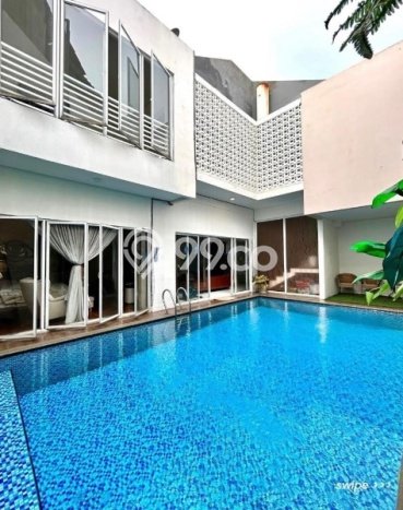 Siap Huni Rumah Mewah 5 Kamar di Pancoran Dekat ke Mana Saja Siap Huni Rumah Mewah 5 Kamar di Pancoran Dekat ke Mana Saja