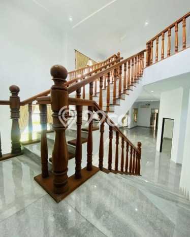 Rumah Sewa Jakarta Selatan LT 850m2 LB 550m2 Kawasan Pejaten Rumah Sewa Jakarta Selatan LT 850m2 LB 550m2 Kawasan Pejaten