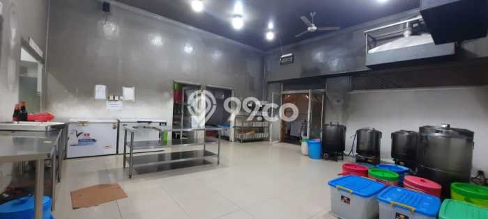 Komersial Dijual di Prime Area Jakarta Timur Luas 320m2 Komersial Dijual di Prime Area Jakarta Timur Luas 320m2