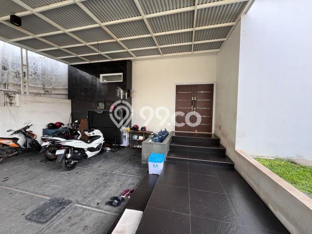Rumah Elit LB 250m2 Siap Pakai Desain Elegan di Cipinang, Jakarta Timur Rumah Elit LB 250m2 Siap Pakai Desain Elegan di Cipinang, Jakarta Timur