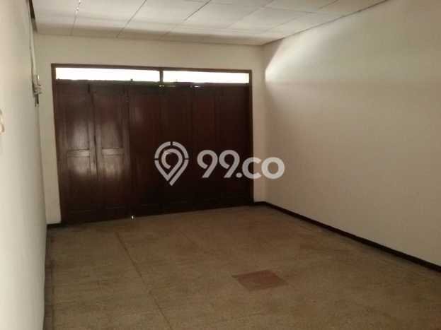 Dijual Rumah Premium dengan Fasilitas Sekitar Komplit di Tenggilis Mejoyo, Surabaya Dijual Rumah Premium dengan Fasilitas Sekitar Komplit di Tenggilis Mejoyo, Surabaya