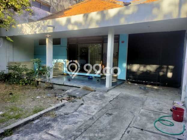 Jual Rumah Bagus Siap Huni LB 150m2 di Tenggilis Mejoyo, Surabaya Jual Rumah Bagus Siap Huni LB 150m2 di Tenggilis Mejoyo, Surabaya