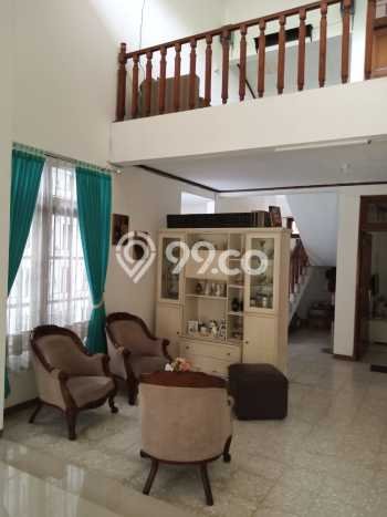 Hunian Eksklusif Dijual LT 300m2 di Tenggilis Mejoyo, Surabaya Hunian Eksklusif Dijual LT 300m2 di Tenggilis Mejoyo, Surabaya