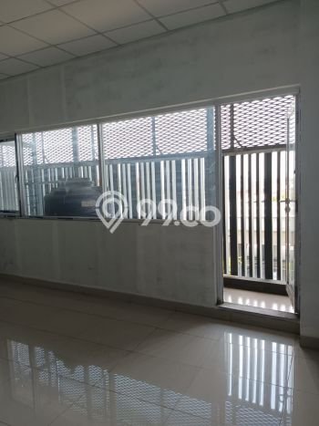 Ruko Komersial Disewakan di Cakung Jakarta Timur Luas 300m2 Ruko Komersial Disewakan di Cakung Jakarta Timur Luas 300m2