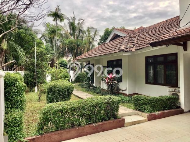 Ready to Use! Premium House LT 650m2 Desain Elegan di Ampera Ready to Use! Premium House LT 650m2 Desain Elegan di Ampera