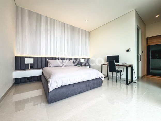Rumah Bagus Disewakan di Canggu, Badung LT 200m2, LB 370m2 Rumah Bagus Disewakan di Canggu, Badung LT 200m2, LB 370m2