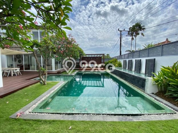 Dijual Rumah Luas Megah Dengan View Eksklusif di Umalas, Badung Dijual Rumah Luas Megah Dengan View Eksklusif di Umalas, Badung