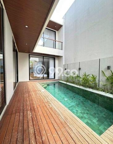 Ready to Use! Premium House LT 209m2 Desain Modern di Tumbak Bayuh Ready to Use! Premium House LT 209m2 Desain Modern di Tumbak Bayuh