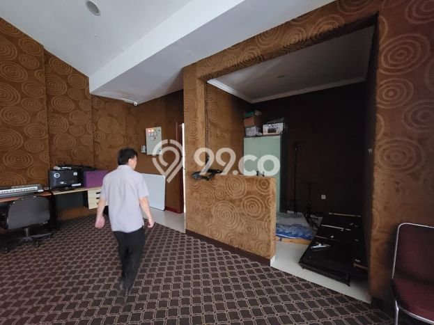 Kantor Dijual di Prime Area Jakarta Barat Luas 400m2 Kantor Dijual di Prime Area Jakarta Barat Luas 400m2