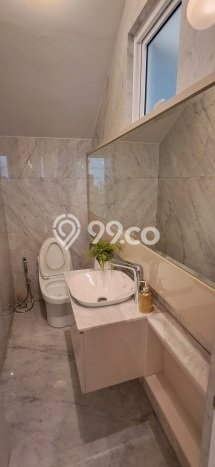 Hunian Elit LB 284m2 Siap Huni Desain Elegan di Gading Serpong, Tangerang Hunian Elit LB 284m2 Siap Huni Desain Elegan di Gading Serpong, Tangerang