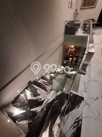 Rumah Luxury Modern Siap Huni di Pantai Indah Kapuk Jakarta Utara Rumah Luxury Modern Siap Huni di Pantai Indah Kapuk Jakarta Utara