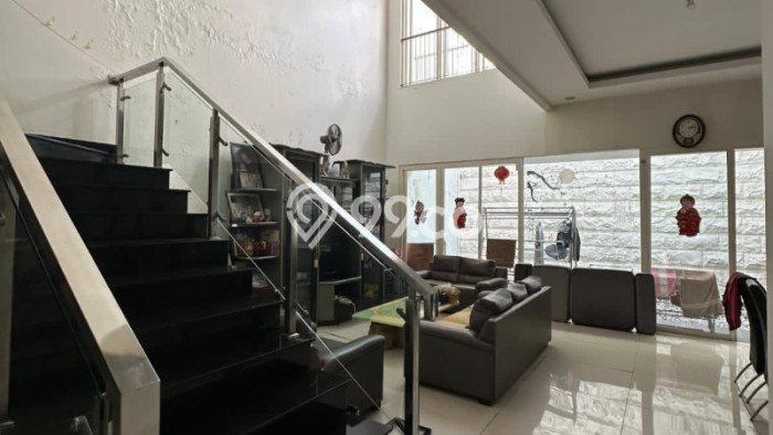 Dijual Rumah Elit Exclusive di Mulyorejo, Surabaya Dijual Rumah Elit Exclusive di Mulyorejo, Surabaya