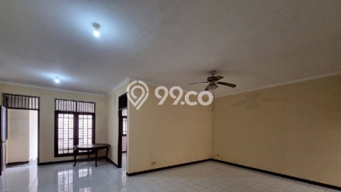 Lokasi terbaik! Rumah siap pakai disewakan di Mulyorejo LB 225m2 Lokasi terbaik! Rumah siap pakai disewakan di Mulyorejo LB 225m2