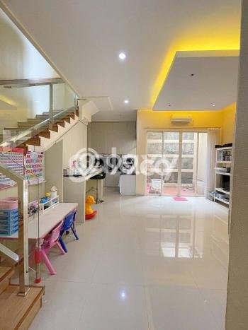 Dijual Rumah Minimalis Bagus Punya 3 KT di Mulyorejo Surabaya SHM Dijual Rumah Minimalis Bagus Punya 3 KT di Mulyorejo Surabaya SHM